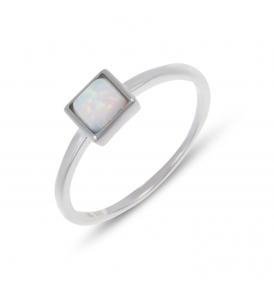 Bague argent rhodié opale blanche imitation forme carrée 5MM